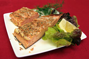 Le saumon fumé, une spécialité traditionnelle de la cuisine gastronomique norvégienne.