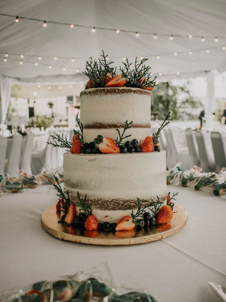 naked cake